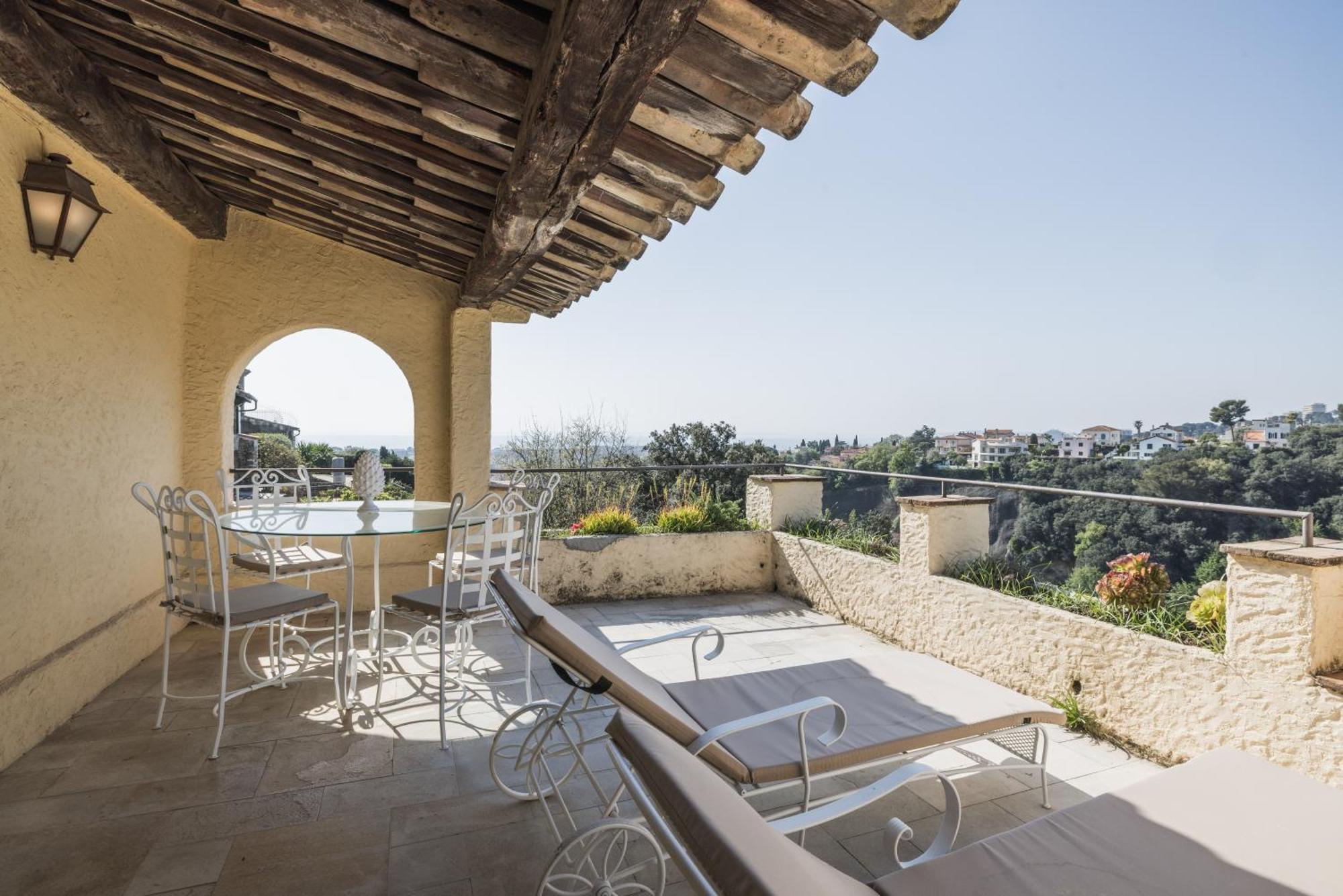 Chateau Le Cagnard Cagnes-sur-Mer Exterior foto